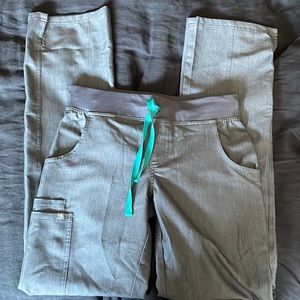 Figs Kade Cargo Scrub Pants